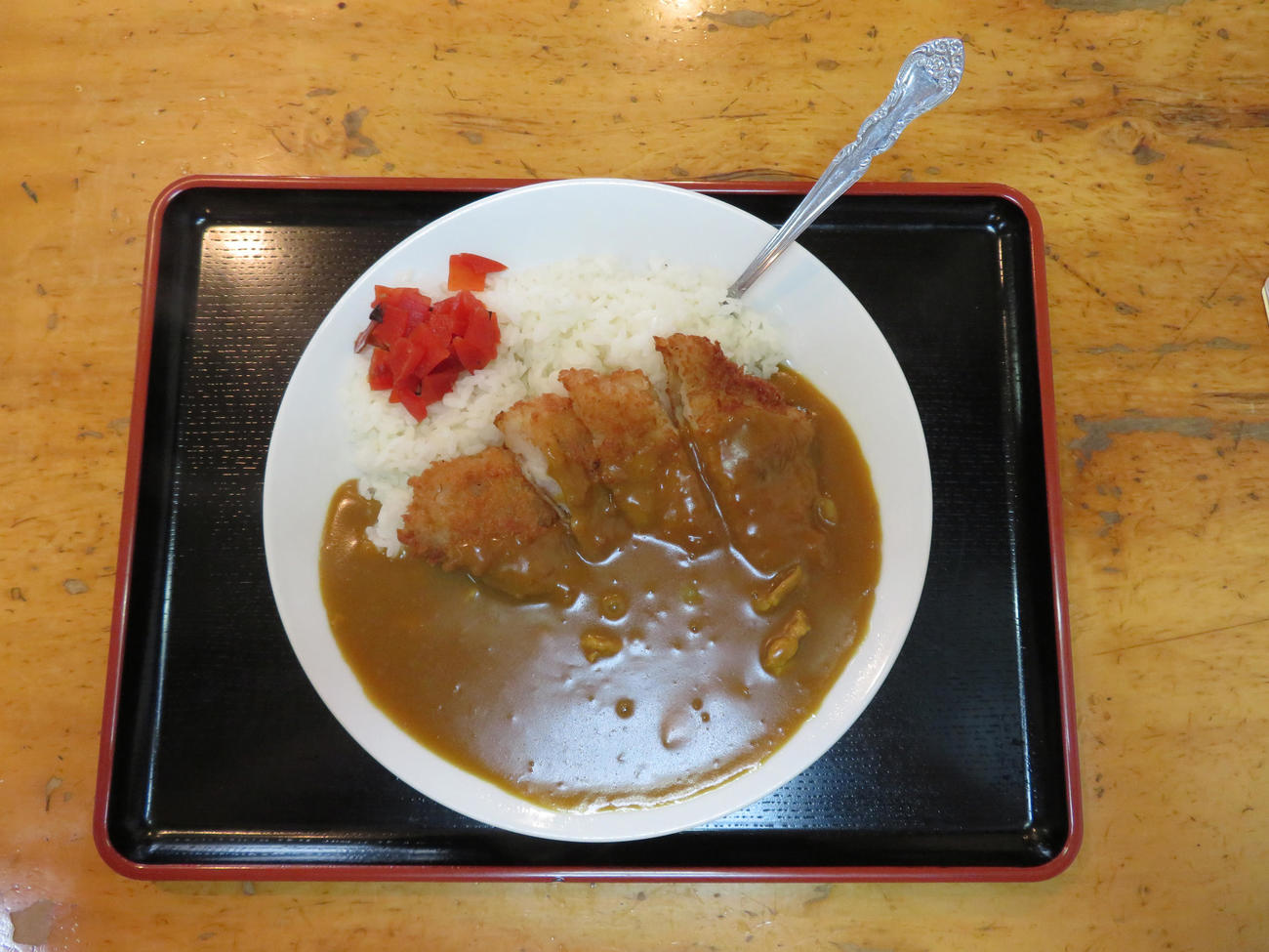 藤井聡太七段の勝負メシ「カツカレー」（撮影・佐藤勝亮）