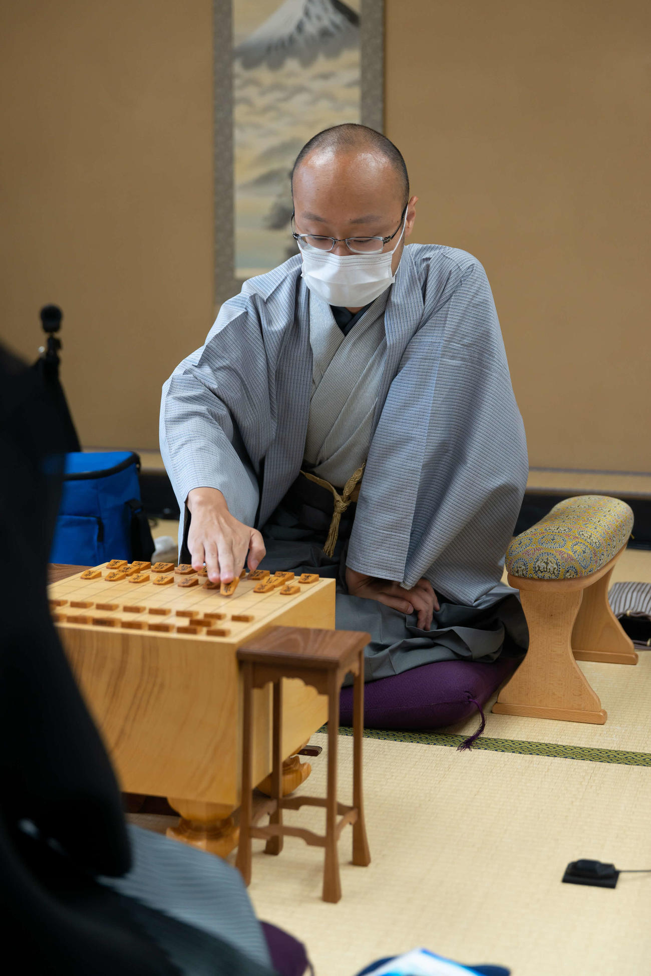 第91期ヒューリック杯棋聖戦5番勝負第2局に臨んだ渡辺明棋聖（日本将棋連盟提供）
