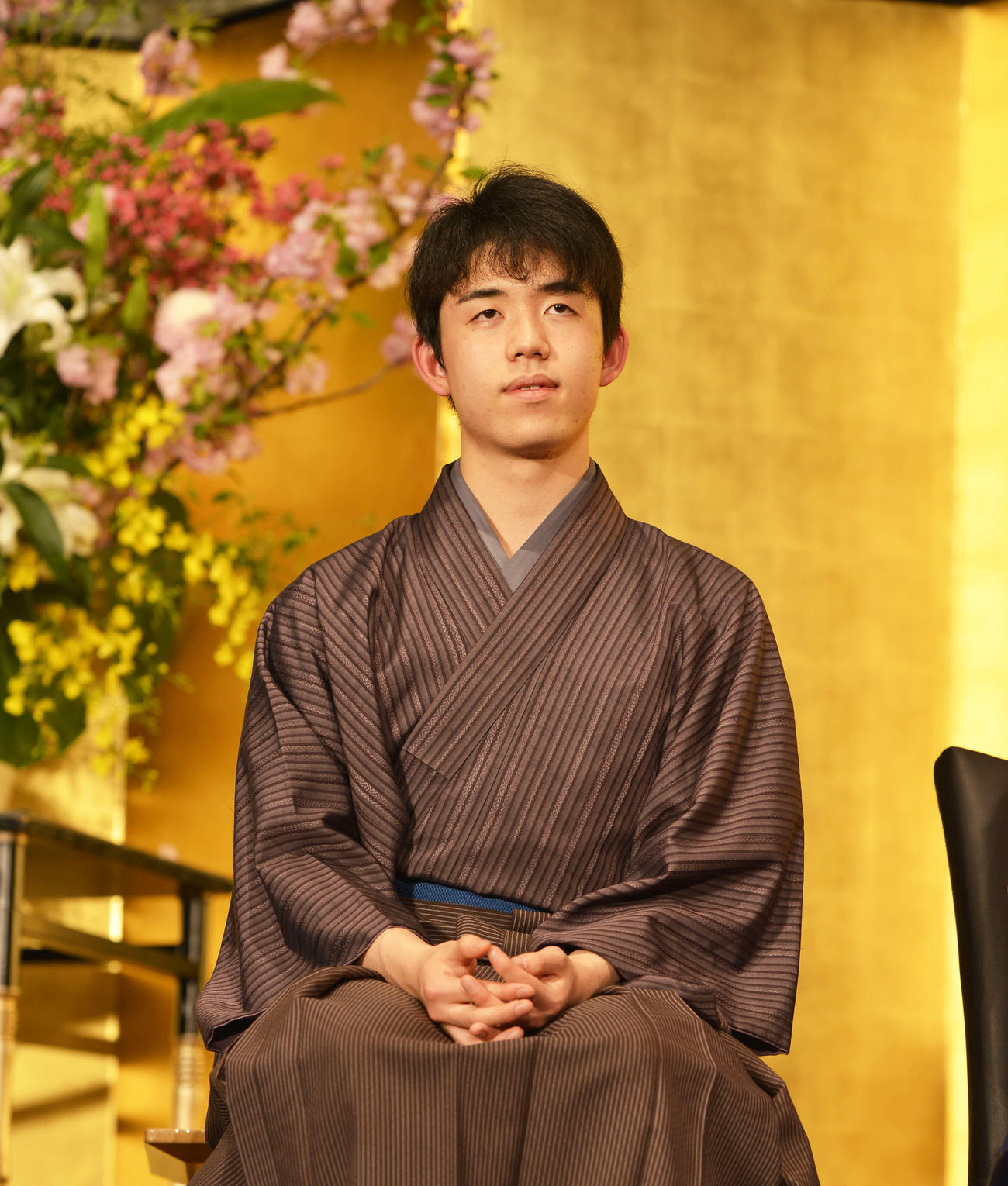 19年4月、都内で行われた将棋のイベントで和服姿を披露した藤井聡太七段