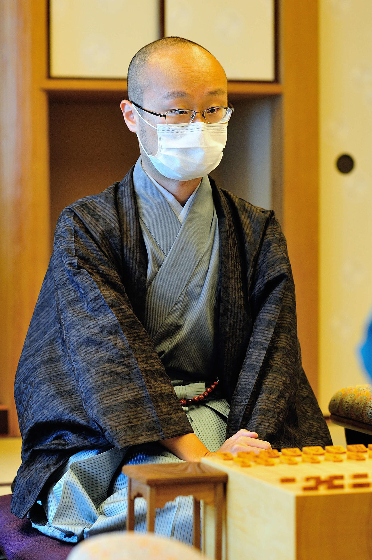 第91期棋聖戦5番勝負の第3局に臨んだ渡辺明棋聖（日本将棋連盟提供）