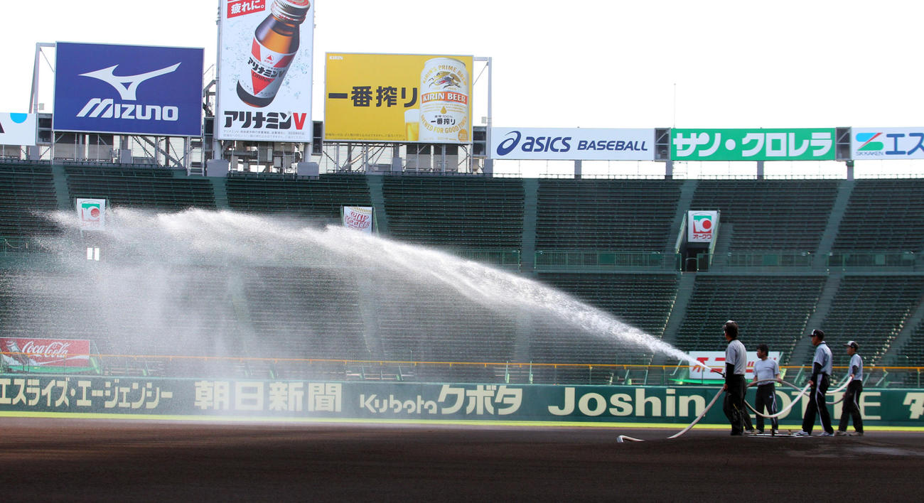 阪神園芸神整備で守る甲子園の土／ニュースの教科書 - 社会 : 日刊スポーツ