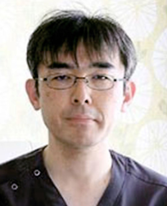 大久保愉一容疑者（クリニックのHPから）（共同）