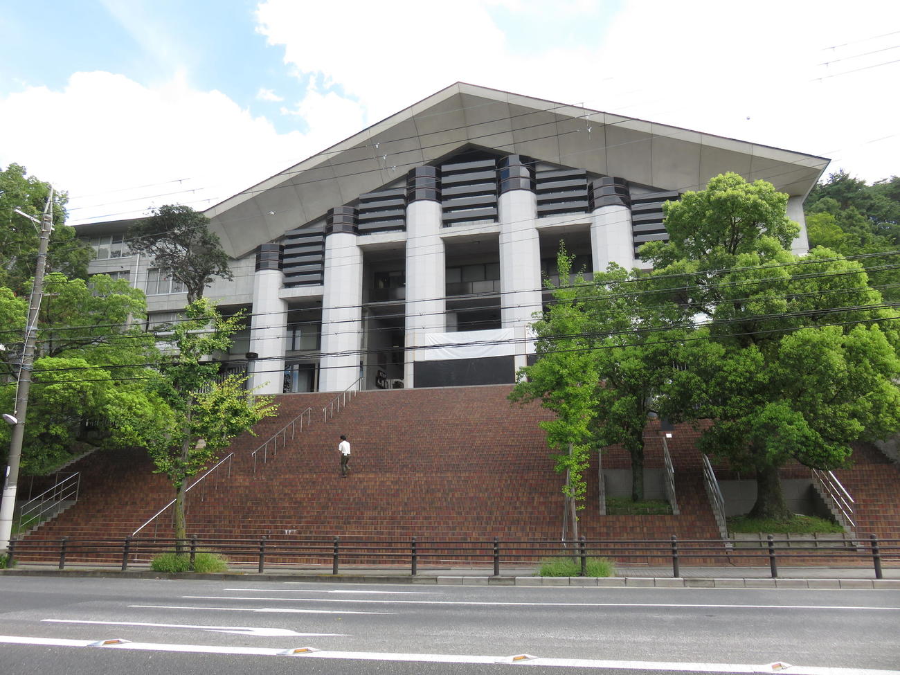 学校法人瓜生山学園の京都芸術大学