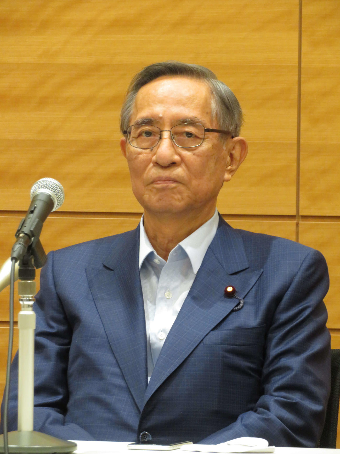 麻生派会長の麻生太郎副総理兼財務相、竹下派の竹下亘会長とともに、合同会見を行った細田派の細田博之会長（撮影・近藤由美子）