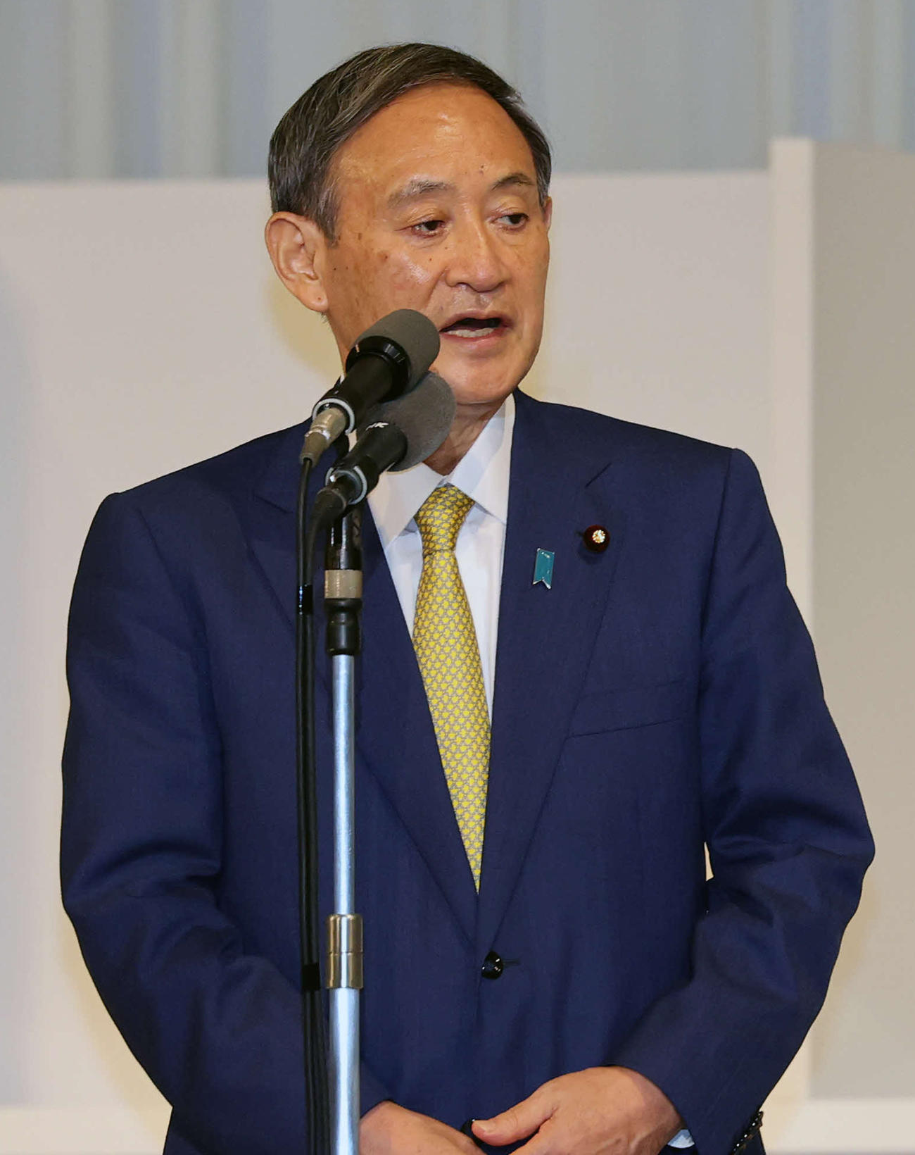 自民党新総裁に就任し、あいさつする菅義偉氏（撮影・河野匠）