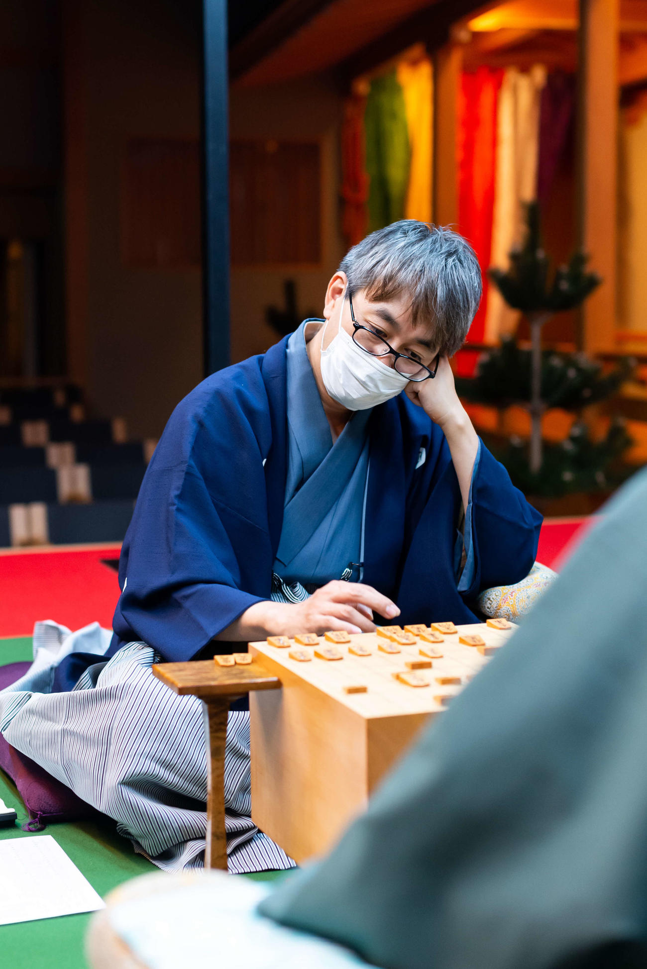 52手と竜王戦史上最短手数で敗れた羽生善治九段（日本将棋連盟提供）