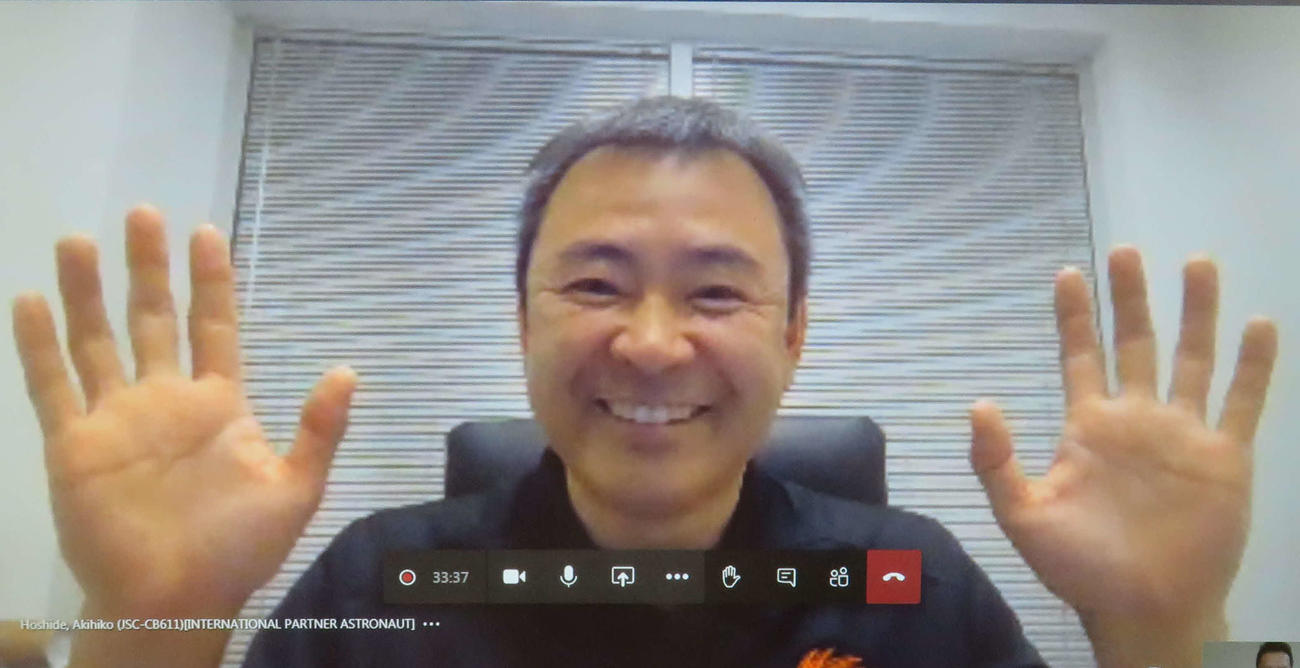 星出彰彦宇宙飛行士が訓練中の米テキサス州ヒューストンからメッセージを送った