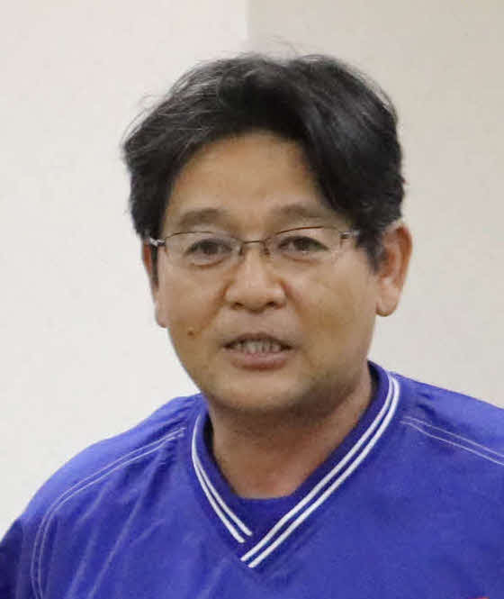花咲徳栄・岩井隆監督（2019年11月14日撮影）