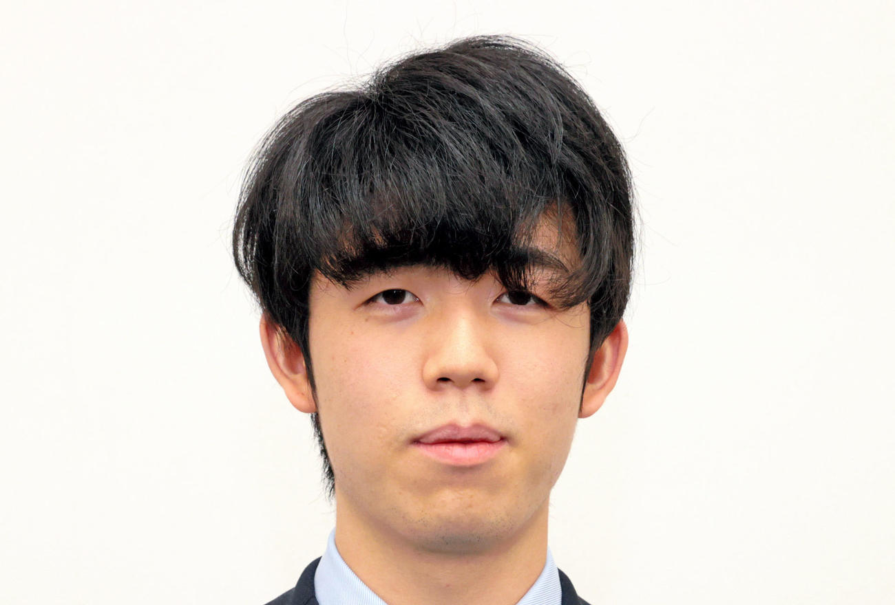 藤井聡太2冠（2021年1月17日撮影）