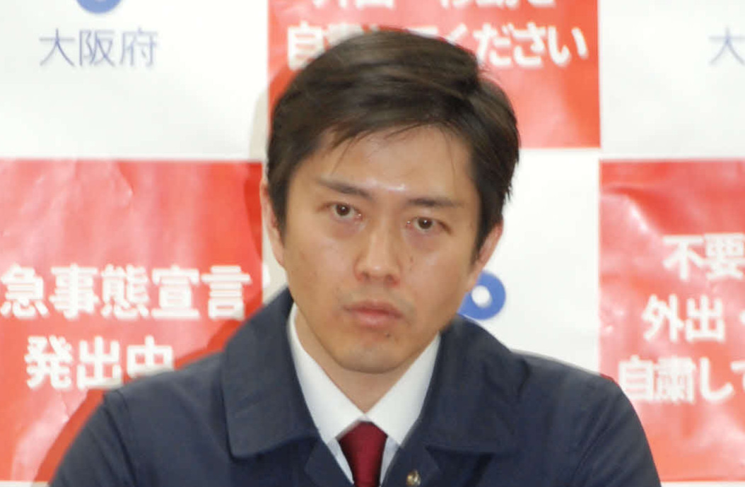 大阪府の吉村洋文知事（2021年1月27日撮影）