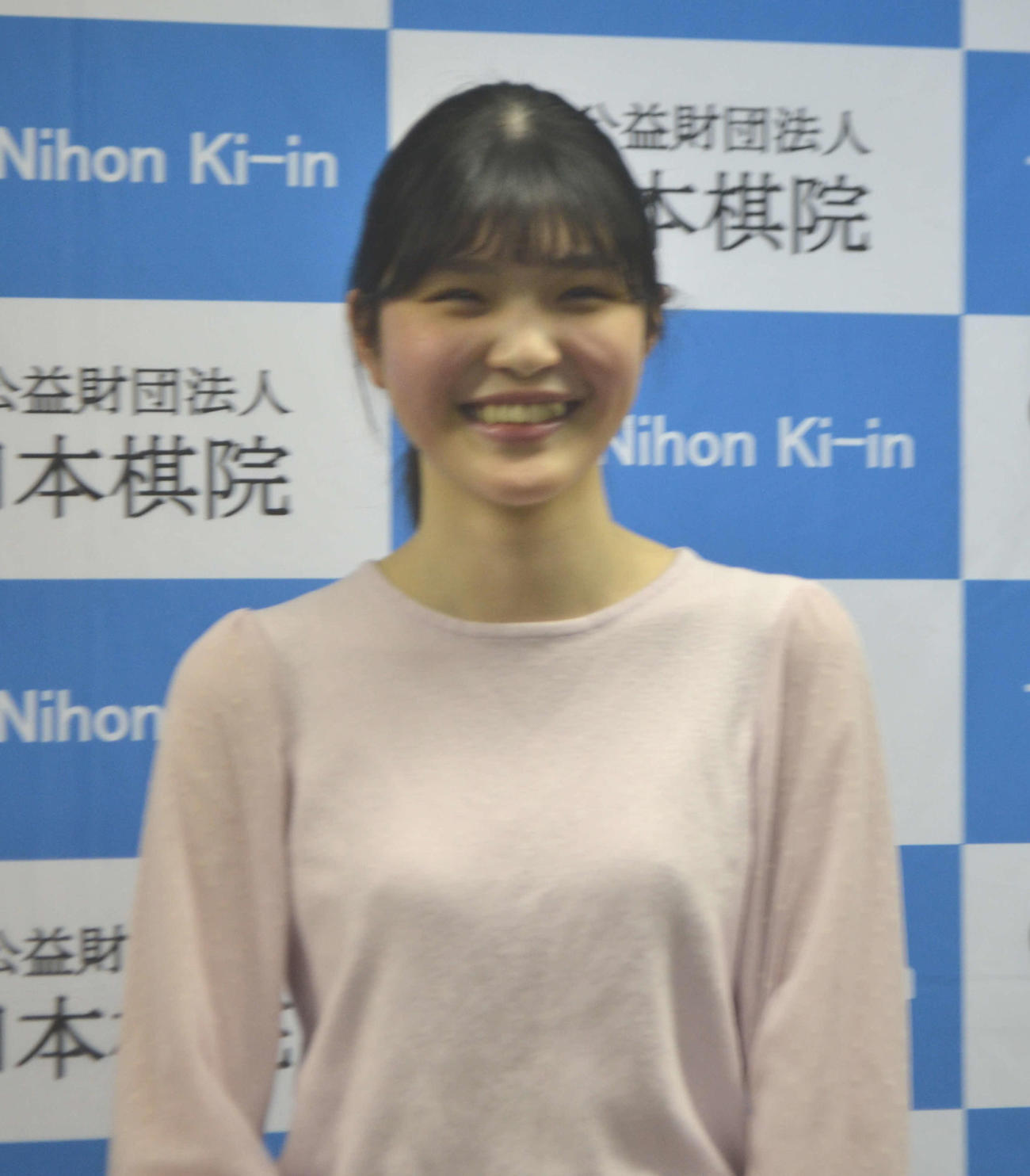 囲碁の新人女流棋士として4月からデビューする徐文燕初段