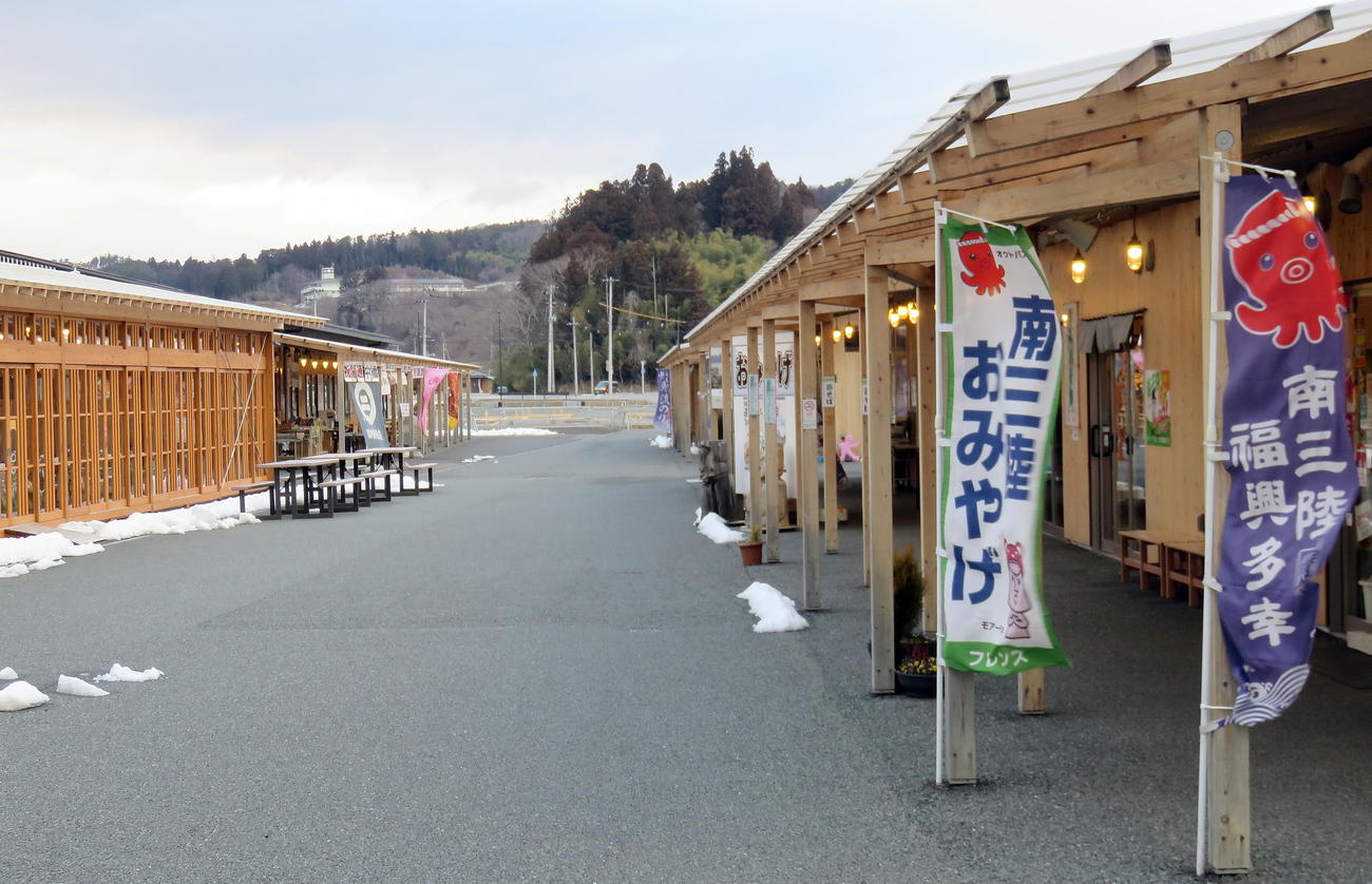 南三陸さんさん商店街の街並み（撮影・鎌田直秀）
