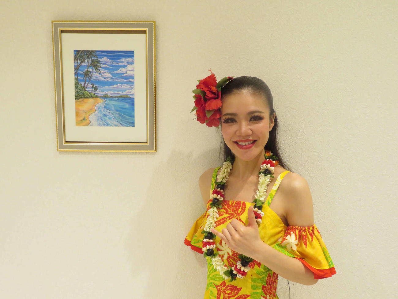 フラガールのキャプテンを務め取材に応じたラウレア美咲さん（撮影・沢田直人）