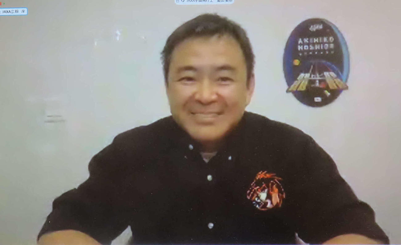 4月下旬に3度目の打ち上げに臨む星出彰彦宇宙飛行士が笑顔で会見した