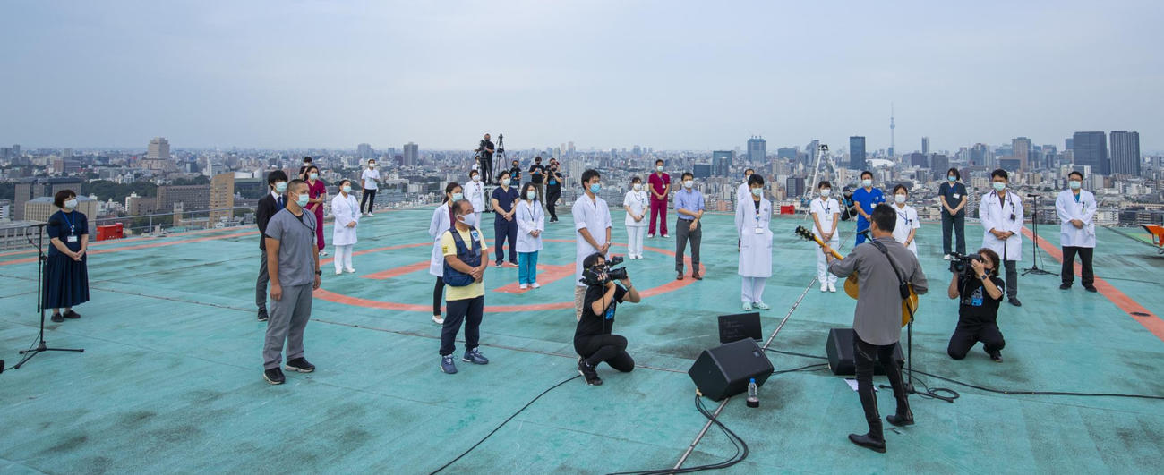 20年10月、新型コロナ医療従事者激励ライブを行った長渕剛