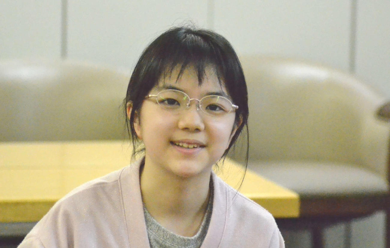 仲邑菫二段