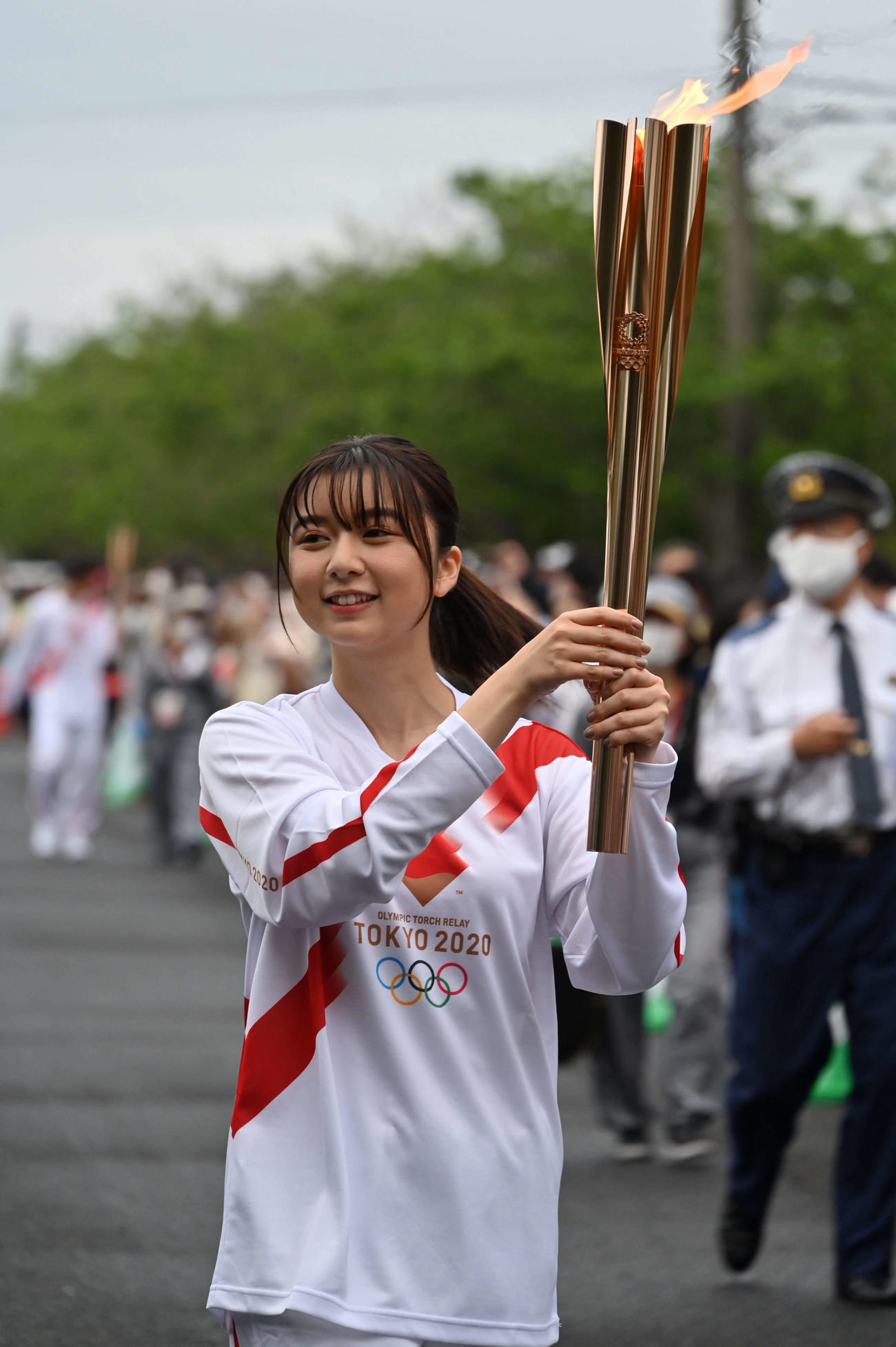 聖火ランナーを務めた女優の上白石萌歌（代表撮影）