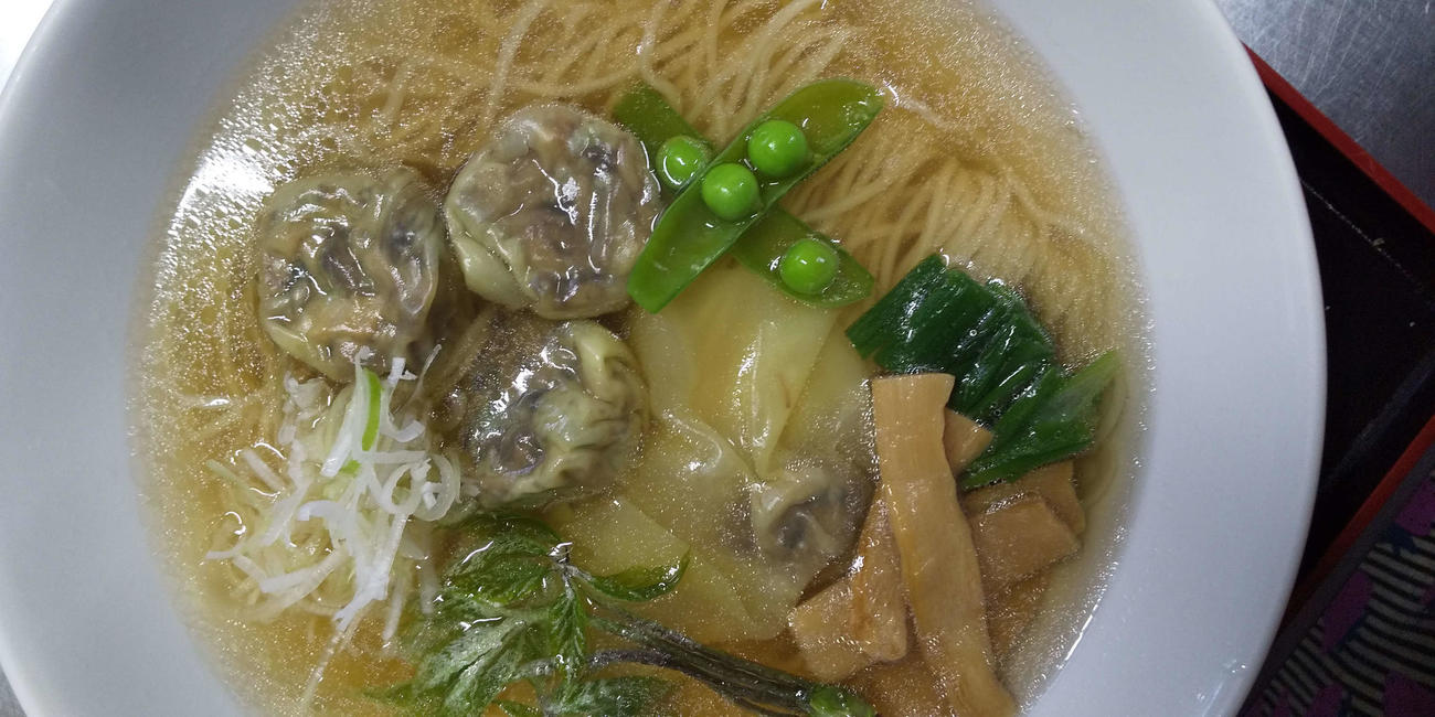 栃木県鹿沼市のラーメン屋「山いち」の「チャーシウマイラーメン」（税込740円）（同社提供）