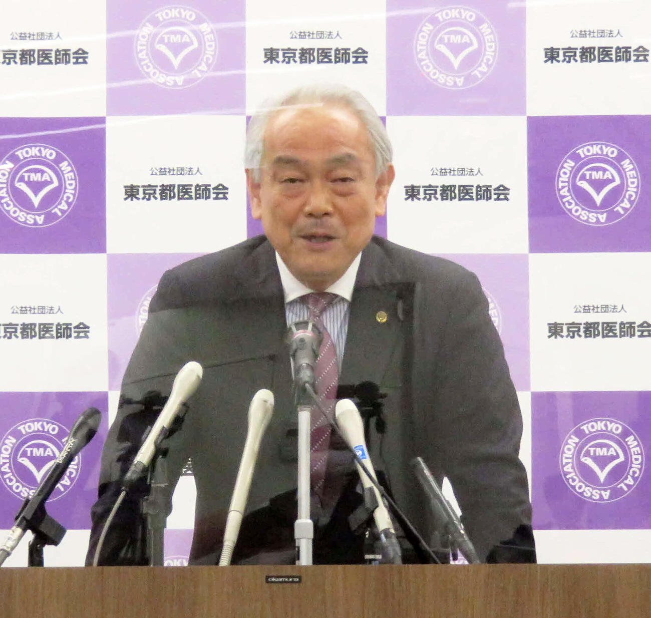 東京都医師会の尾崎治夫会長は新型コロナウイルスの変異株について警鐘を鳴らした（撮影・大上悟）