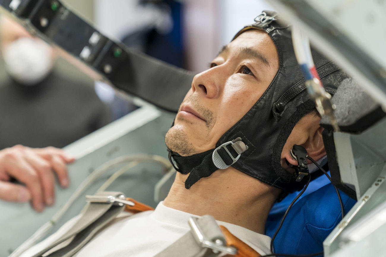 国際宇宙ステーション滞在のための訓練を開始することを発表した前澤友作氏