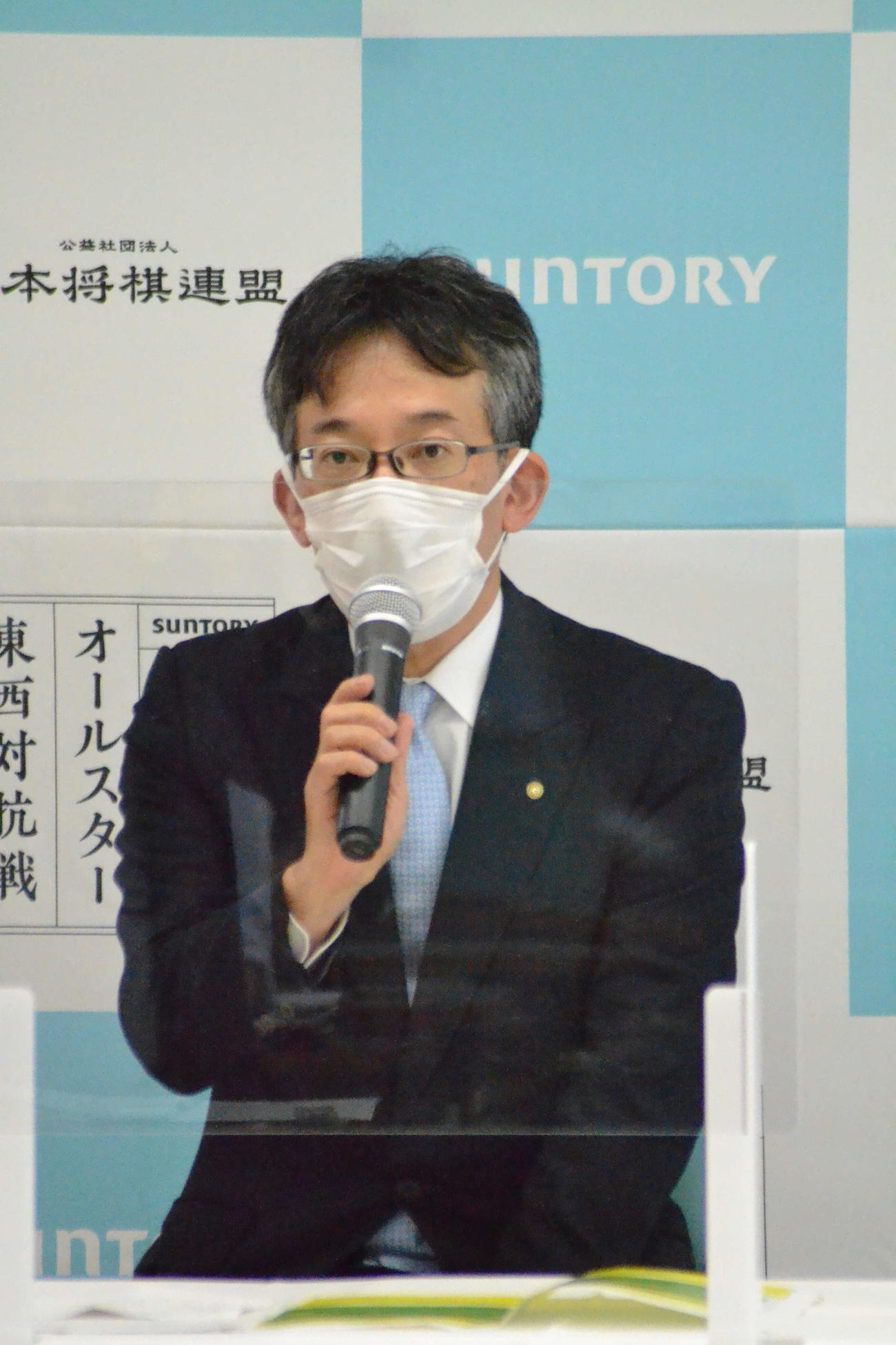 新棋戦について説明する日本将棋連盟の佐藤康光会長