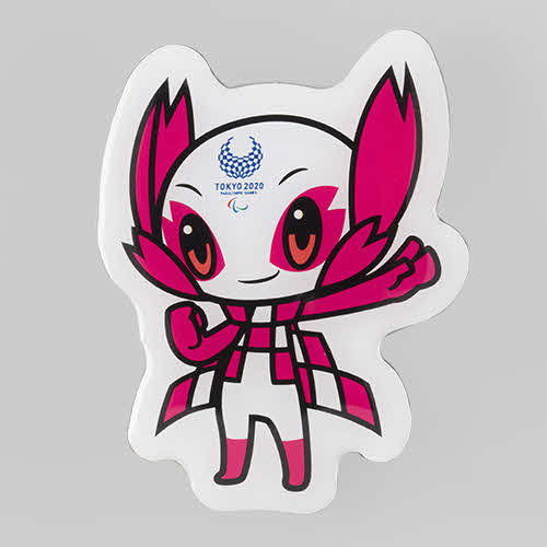 東京五輪公式ライセンス商品「マグネットピンバッジ（東京2020オリンピックマスコット)シルバー」550円（税込み）