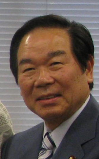 額賀福志郎元財務相（2012年4月撮影）