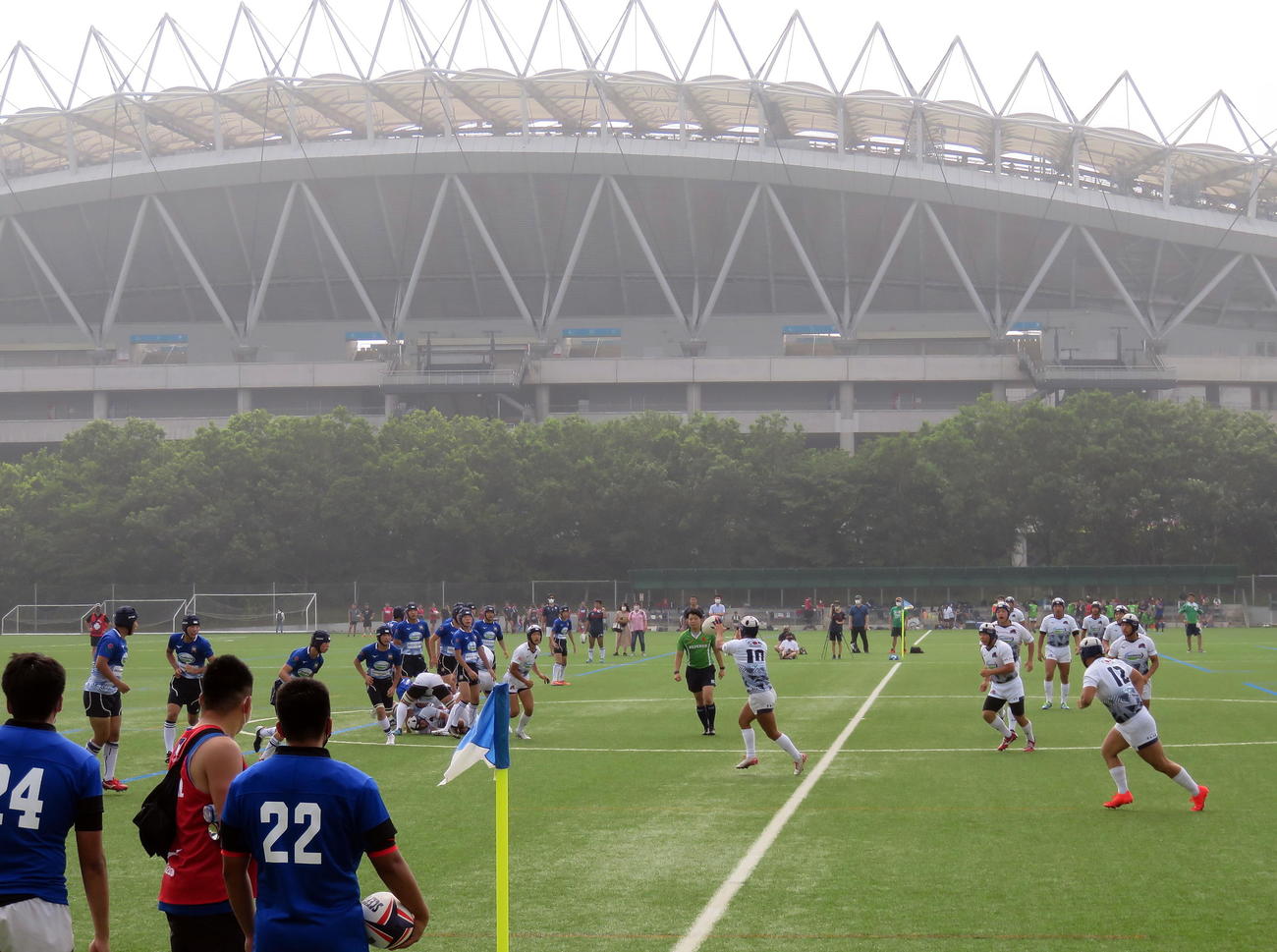 ラグビーなど数多くのスポーツが行われていたカシマスタジアムに隣接するト伝の郷運動公園（撮影・鎌田直秀）