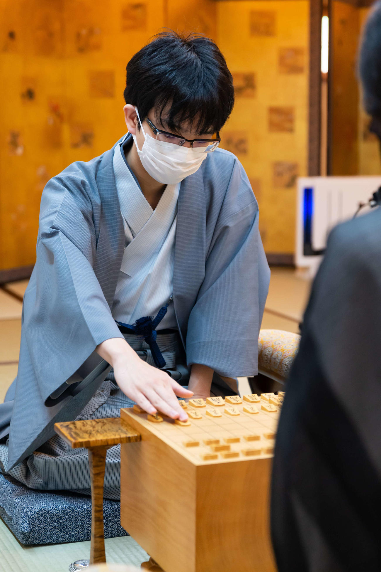 叡王戦5番勝負第3局に臨んだ豊島将之叡王（日本将棋連盟提供）