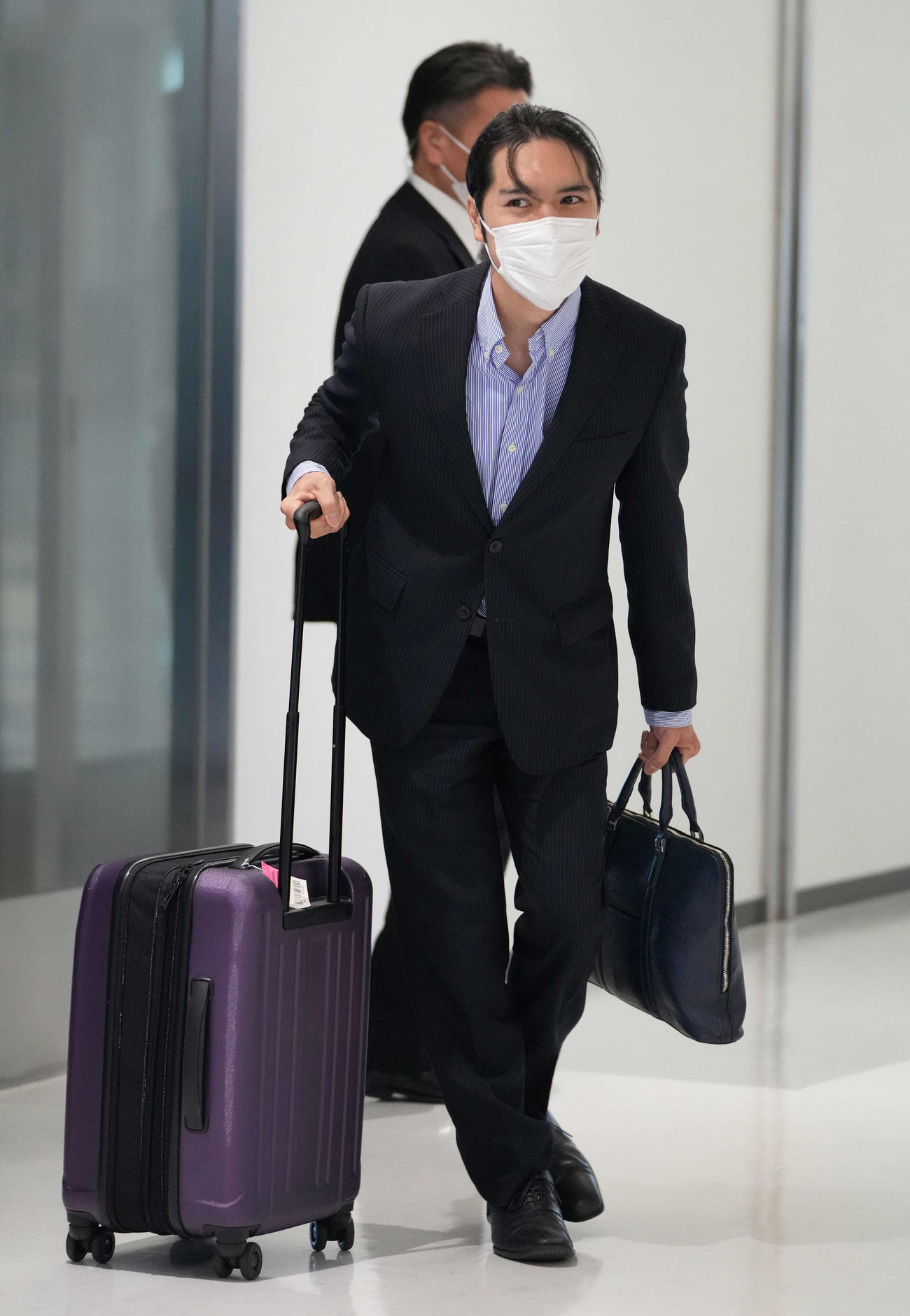 成田空港に到着した小室圭さん（撮影・鈴木みどり）