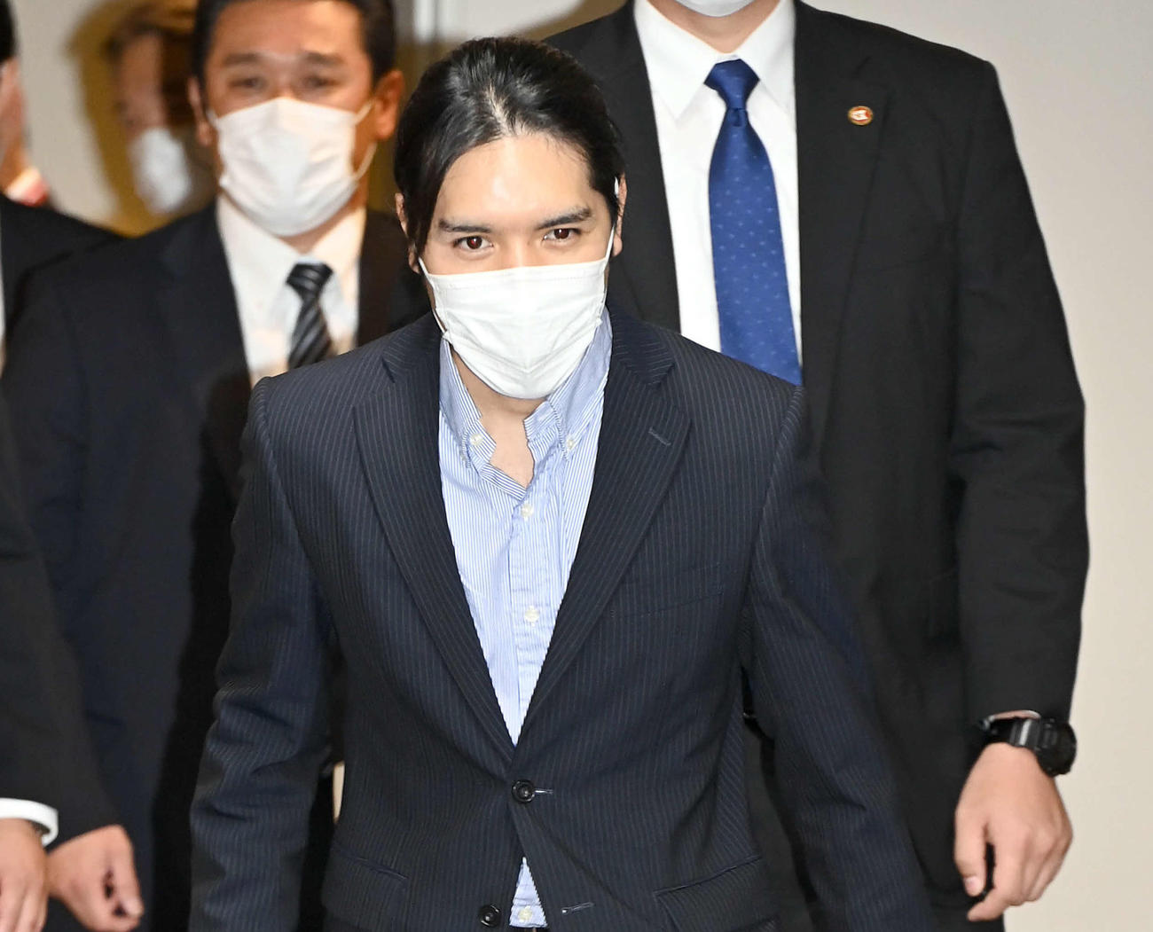 帰国した小室圭さんは抗原検査を無事に終え帰路につく（撮影・たえ見朱実）
