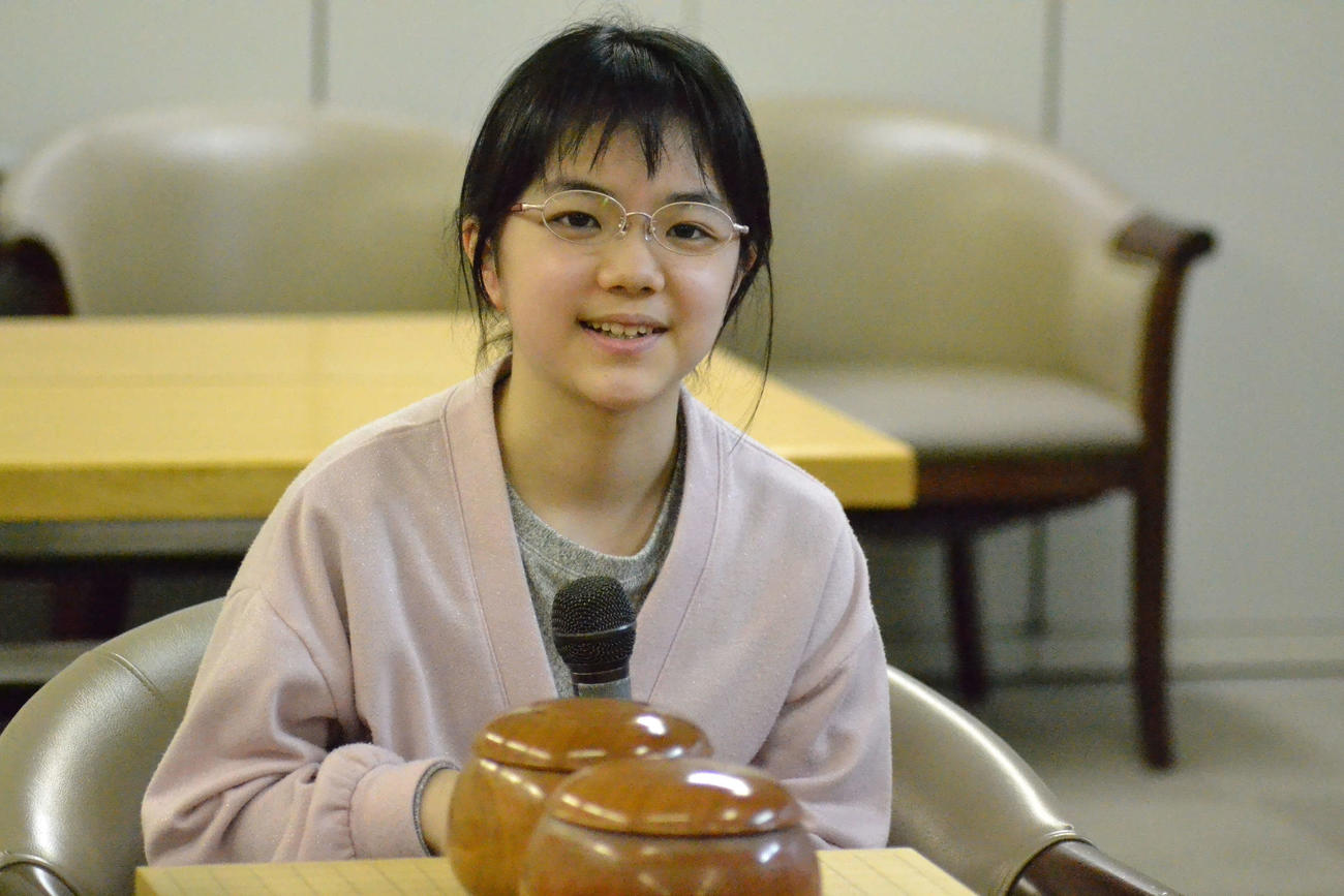 仲邑菫二段