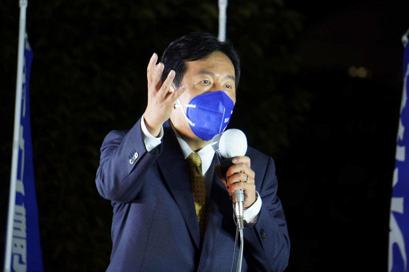 横浜市で街頭演説を行った立憲民主党の枝野幸男代表（撮影・沢田直人）