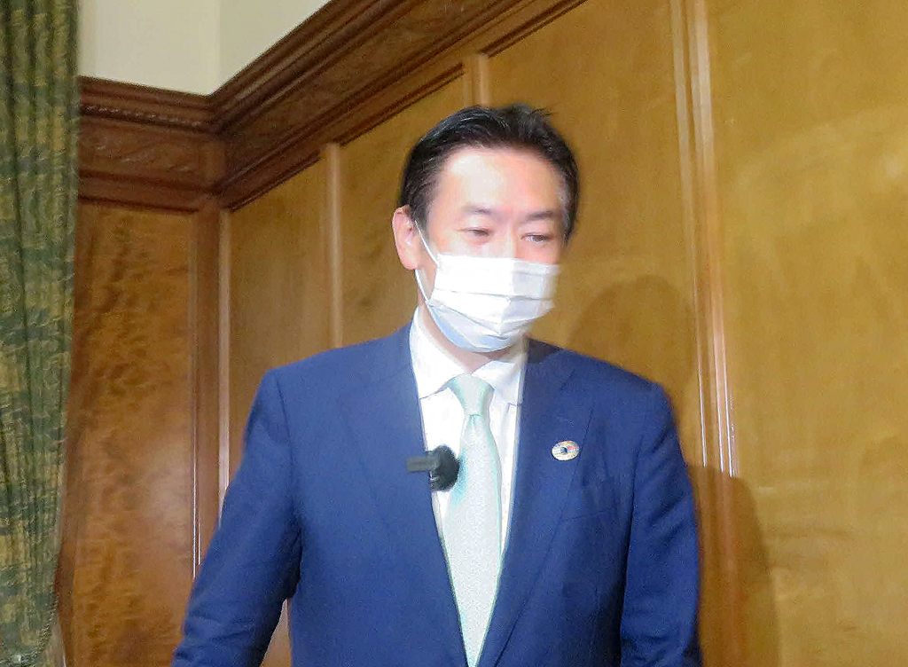 出馬断念を発表し無言で会見場を後にした秋元司前衆院議員（撮影・大上悟）