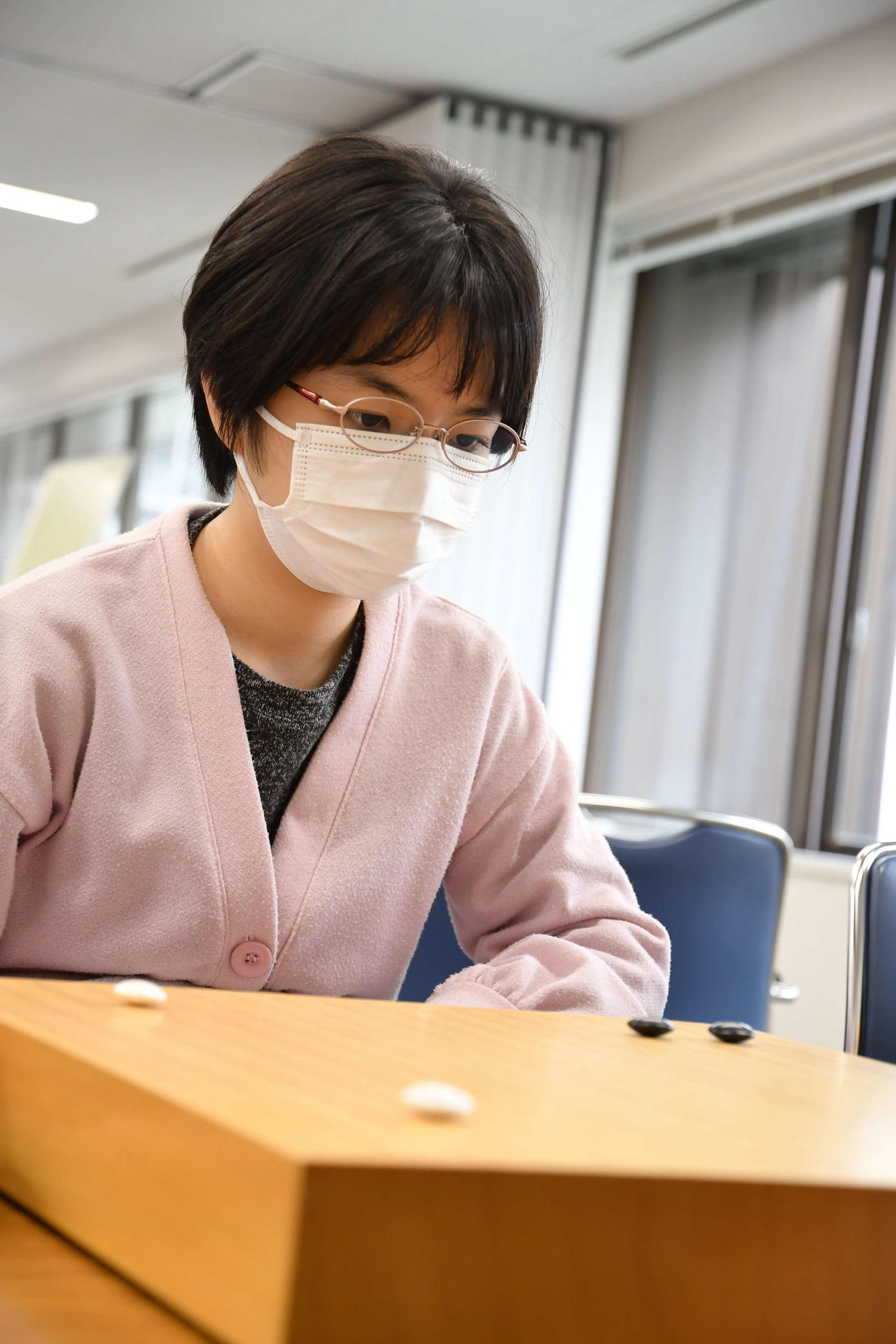 1日に2勝して予選A進出を決めた仲邑菫二段（日本棋院提供）