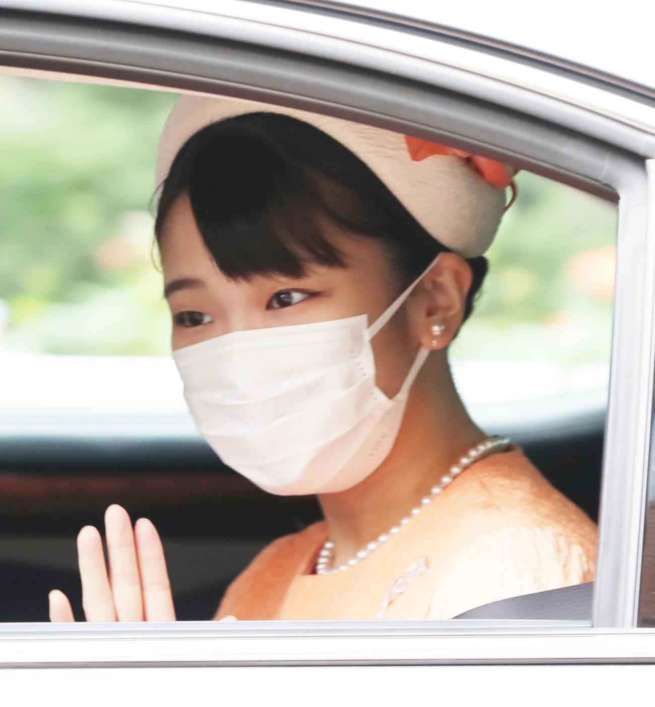 仙洞仮御所に入られる眞子さま（撮影・足立雅史）