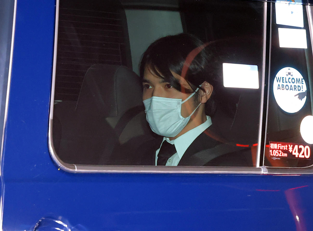 川嶋辰彦さんの家族葬を終え帰途に就く小室圭さん（撮影・浅見桂子）