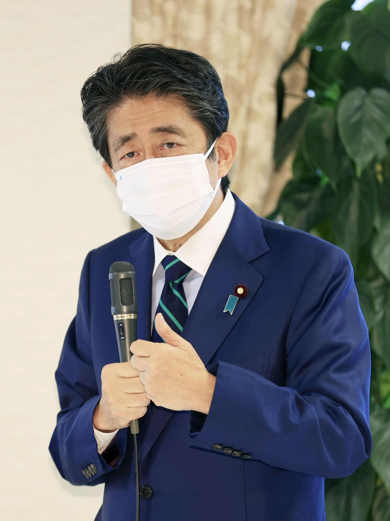 細田派の総会であいさつする安倍元首相（共同）