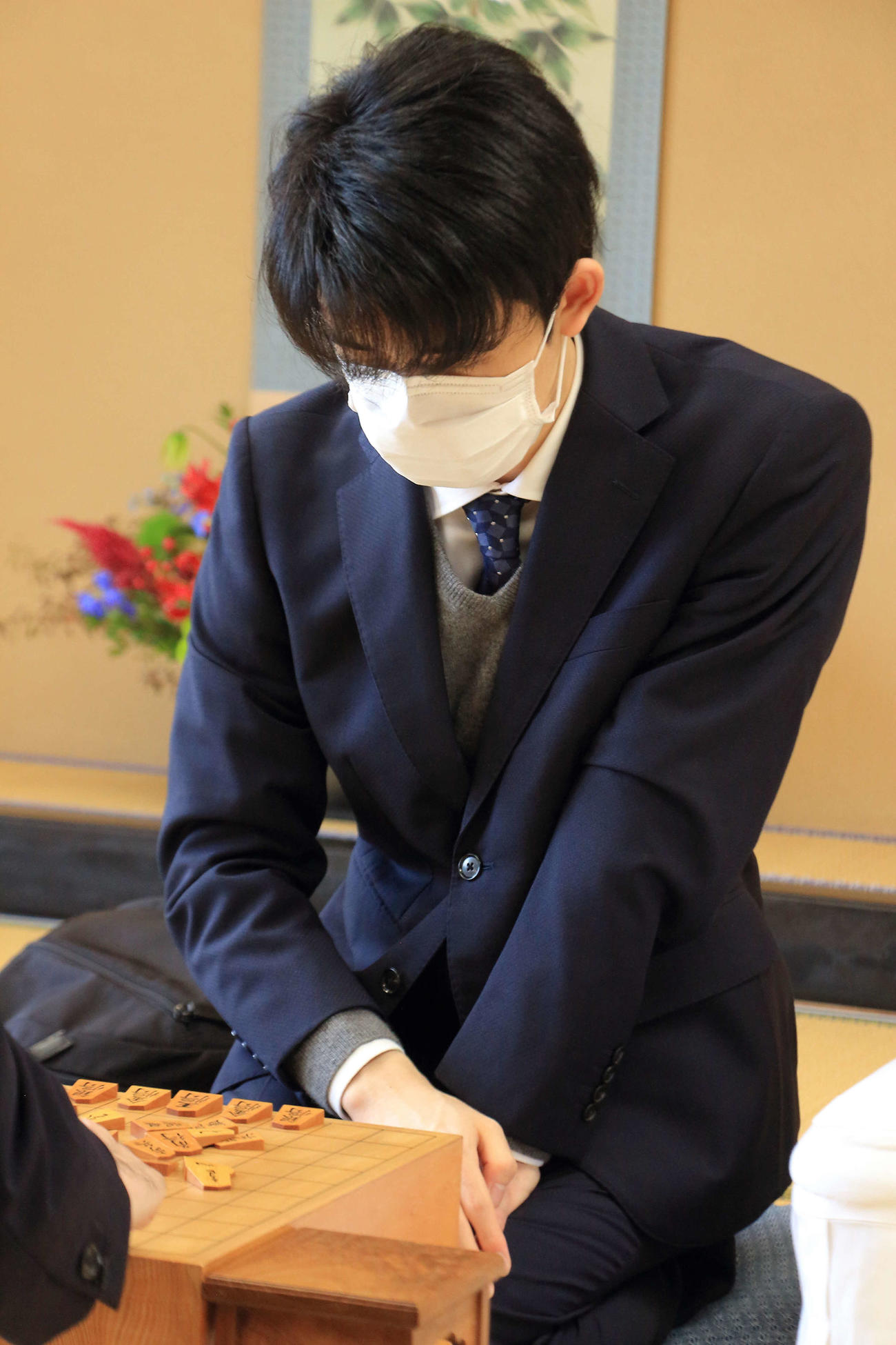 第71期王将戦挑戦者決定リーグに臨んだ藤井聡太4冠（日本将棋連盟提供）