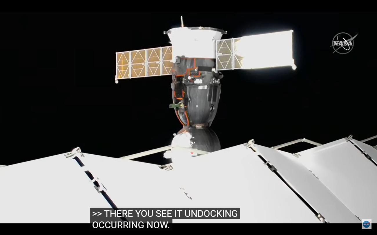 ISSとのドッキングが解かれ、宇宙に飛び立つ瞬間の前澤友作氏が搭乗したソユーズMS－20（C）NASA
