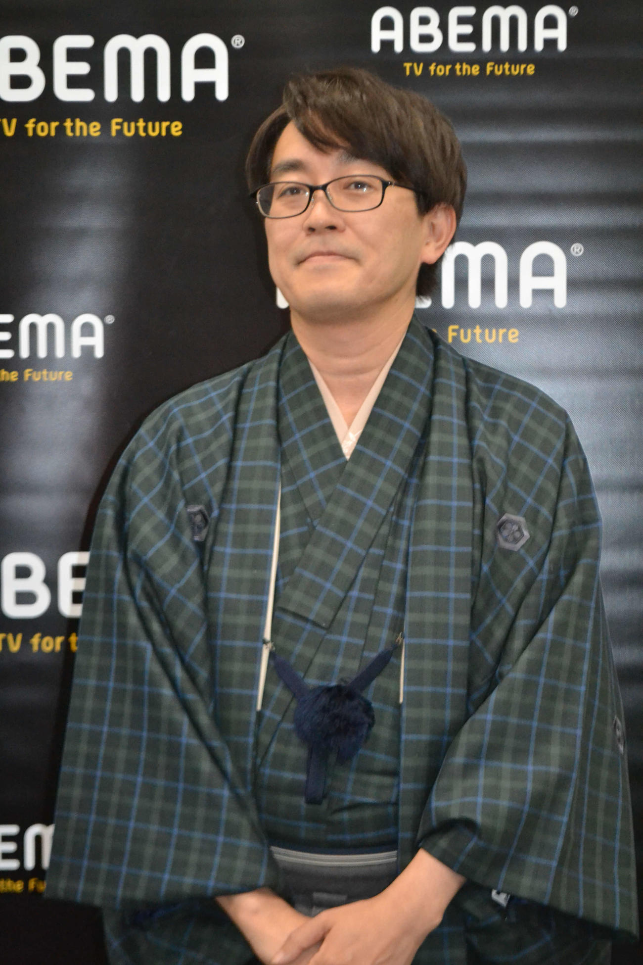会見に臨む羽生善治九段