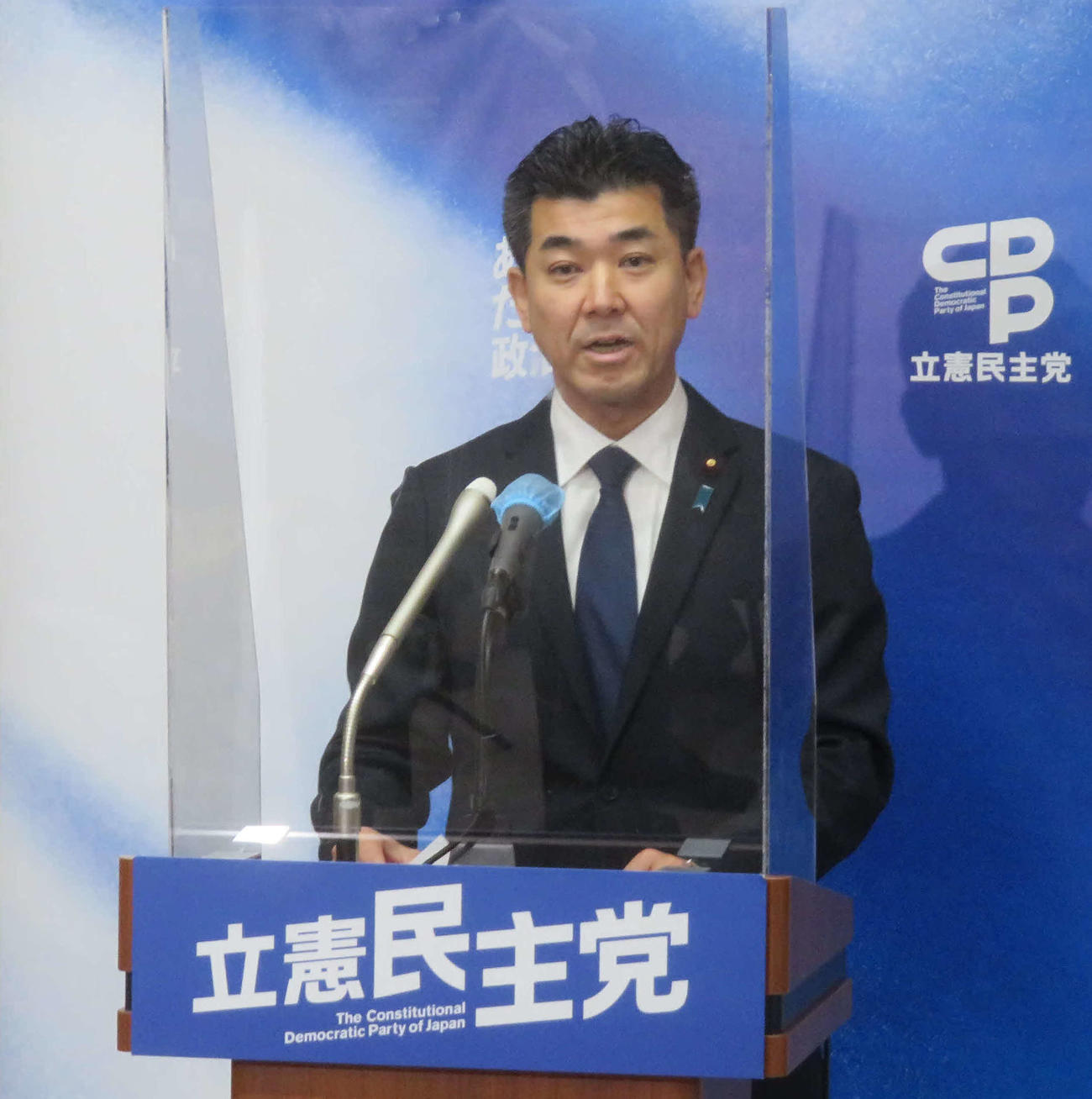 立憲民主党の泉健太代表はインターネットメディアへの資金提供問題で第三者委員会の設置を否定した（撮影・大上悟）