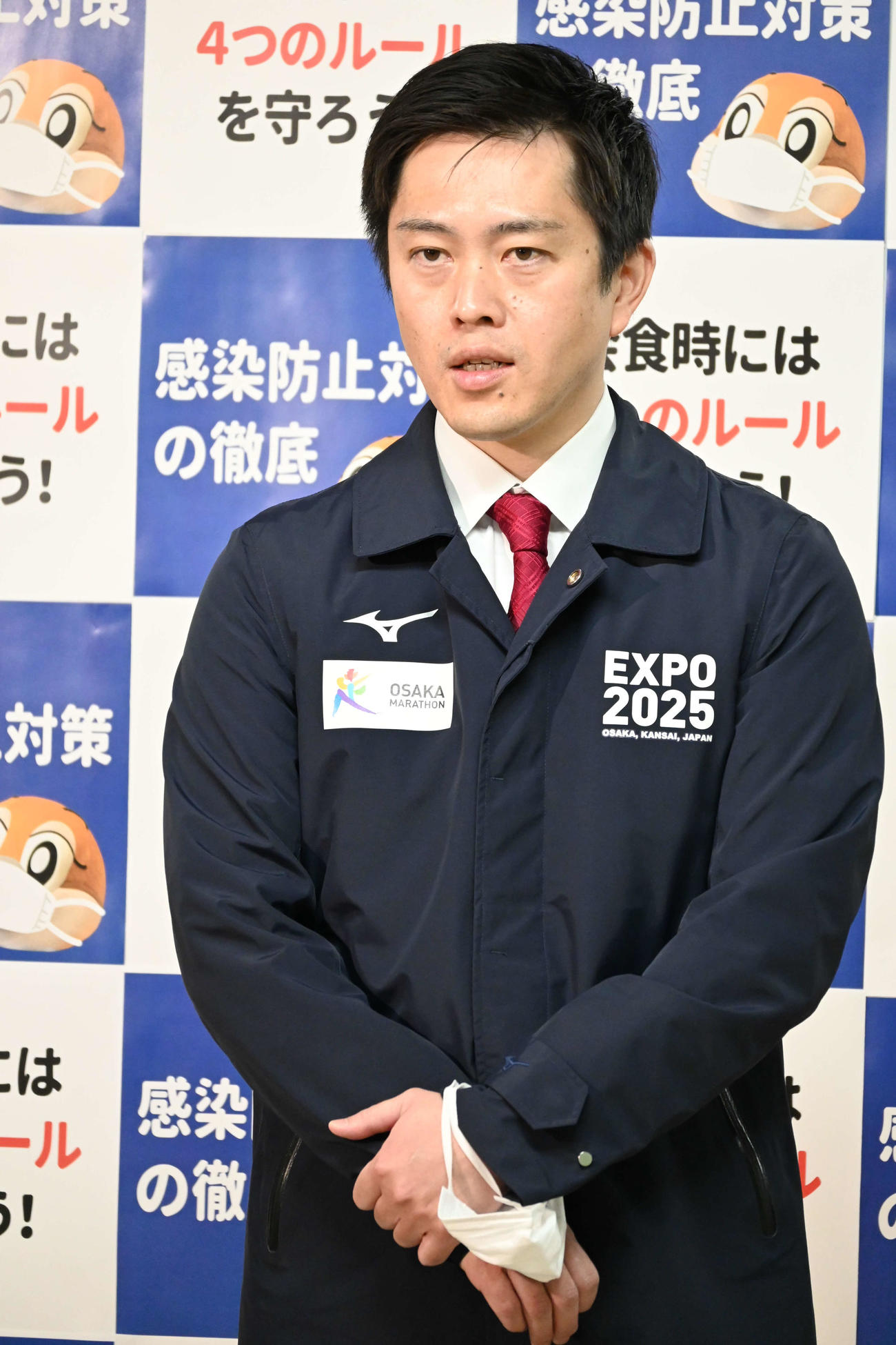 大阪府の吉村洋文知事（2021年1月11日撮影）