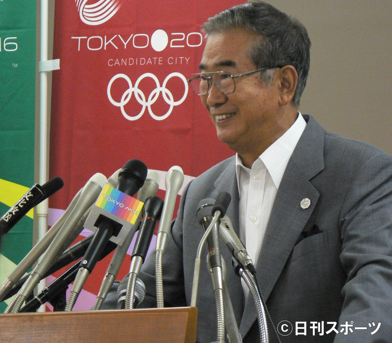 定例会見で笑顔を見せる石原慎太郎都知事（2008年9月撮影）