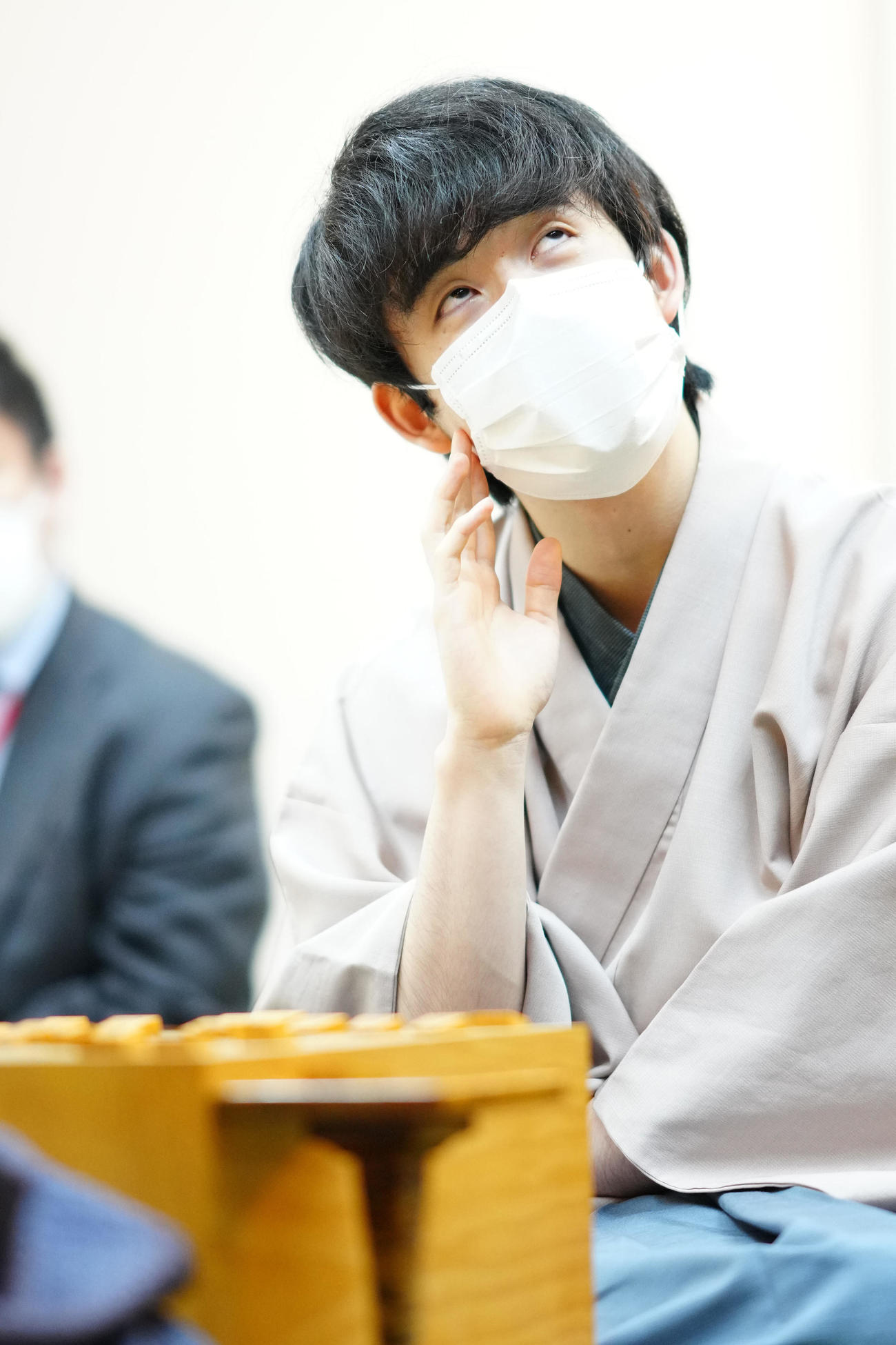 第71期ALSOK杯王将戦7番勝負第4局、対局を振り返る藤井聡太新王将（代表撮影）