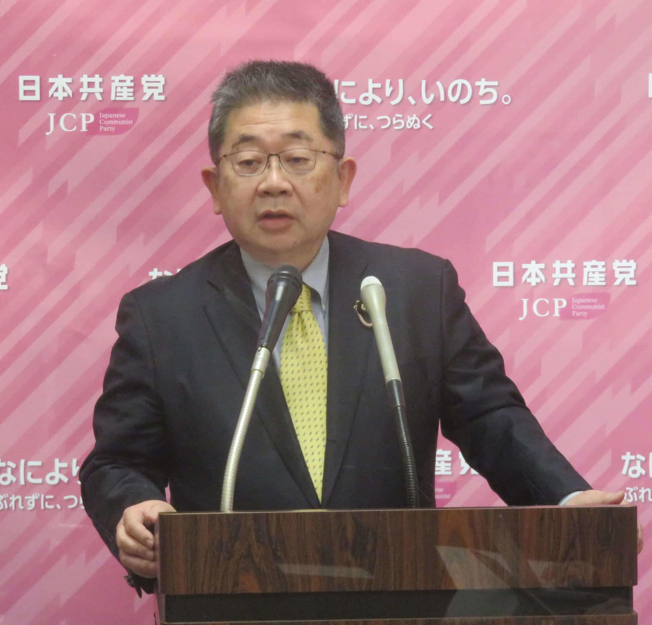 日本共産党の小池晃書記局長は今夏の参院選へ向けた立憲民主党との選挙協力に前向きな姿勢を改めて示した（撮影・大上悟）