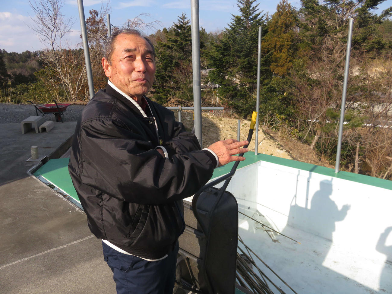 6人の孫のために造ったプールが残る双葉町の谷津田陽一さん宅。競泳ジュニアオリンピック決勝に出場した孫もいる