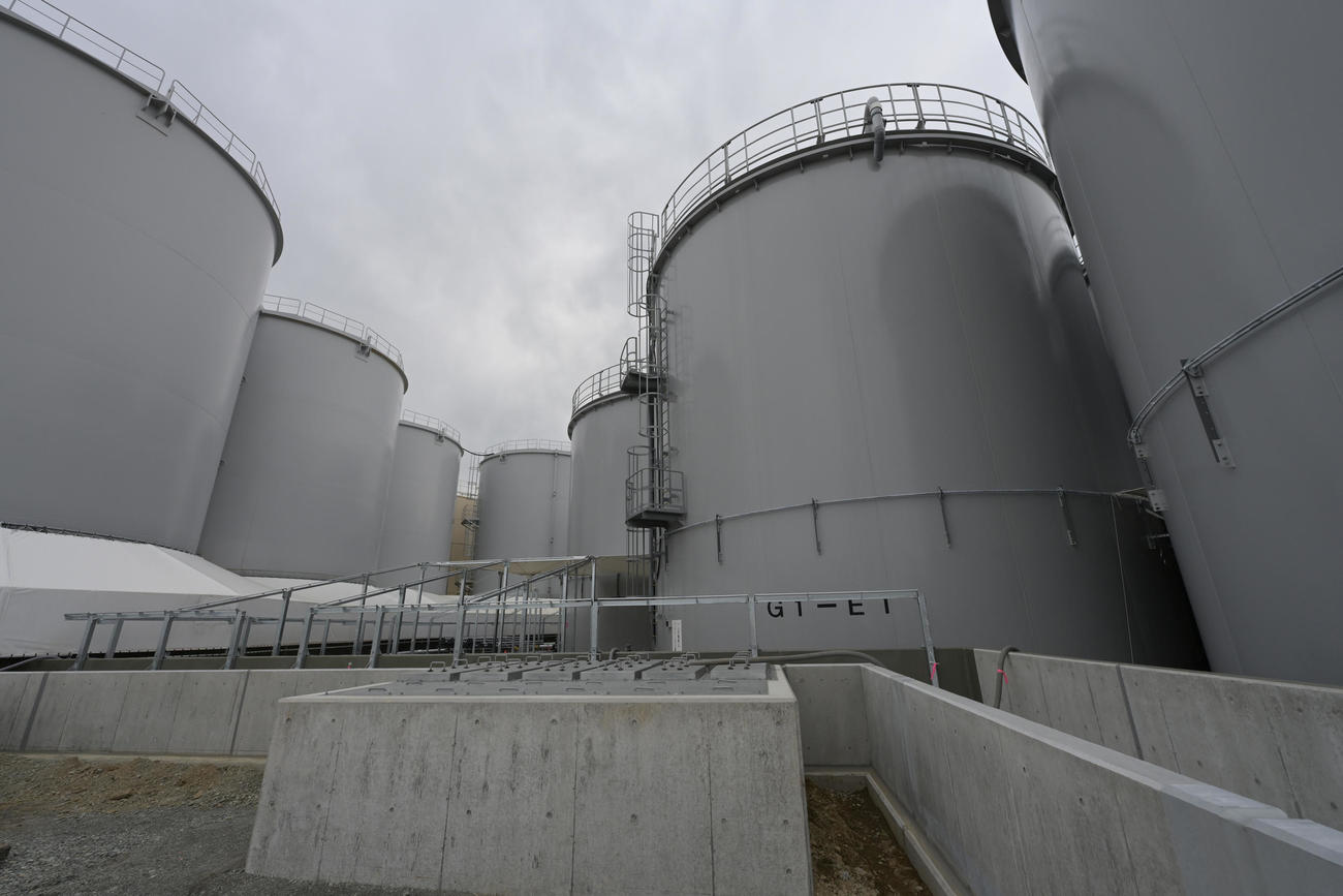 東京電力福島第1原発構内　20年末に設置されたタンク（2021年3月5日撮影）