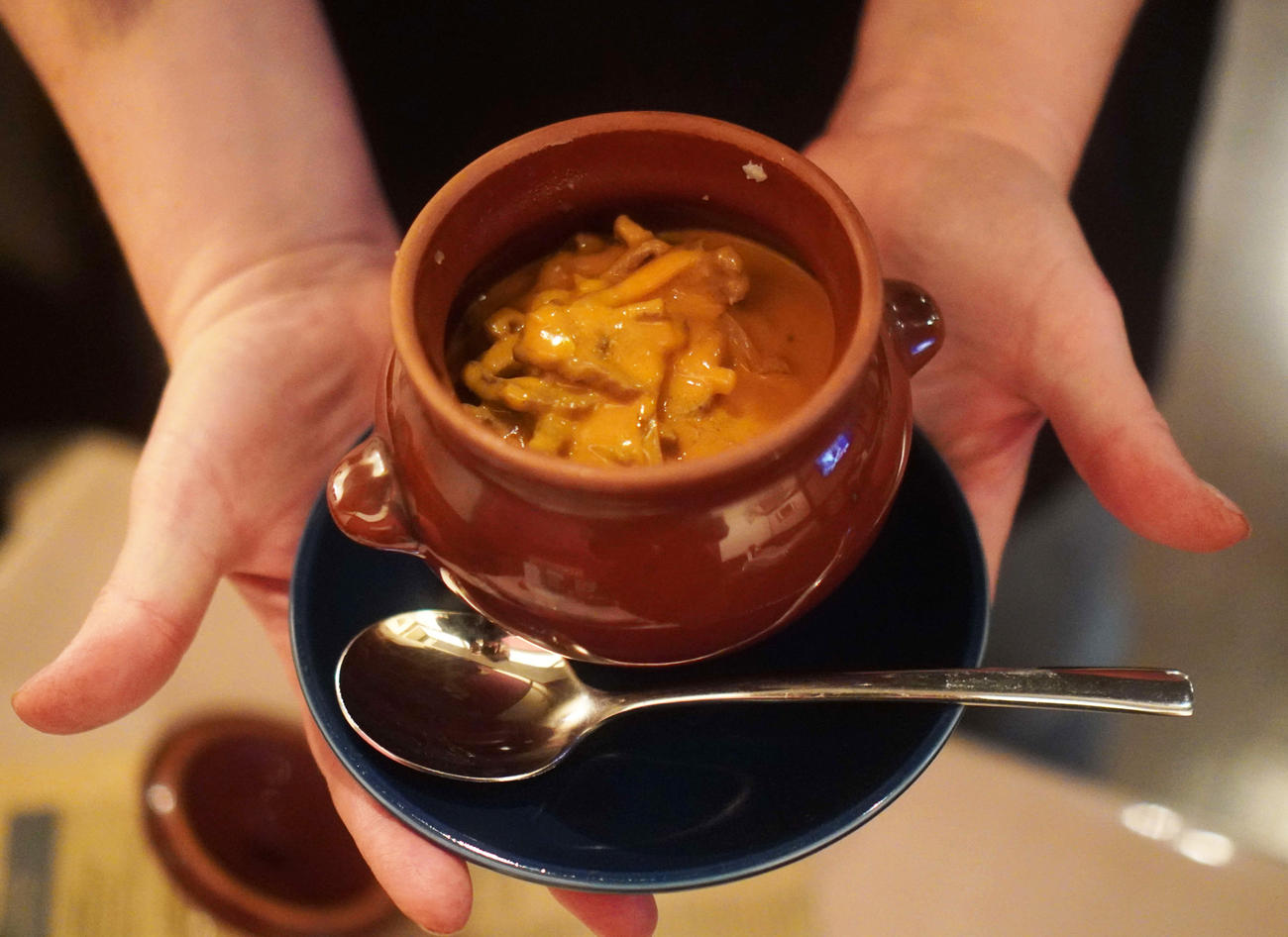 目黒区のロシア料理店のビーフストロガノフ（撮影・沢田直人）