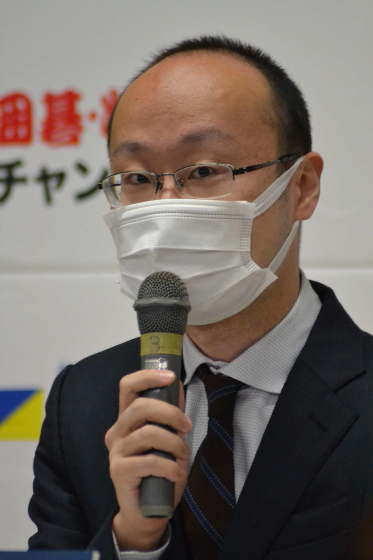 渡辺明棋王（2022年1月8日撮影）